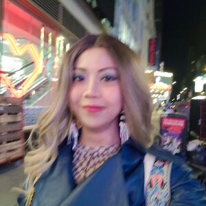 Meet your Posher, Andrea